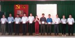 Trao giấy chứng nhận cho học viên