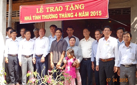 Lễ bàn giao nhà tình thương