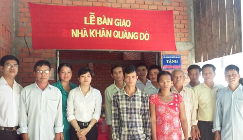 Huyện Cai Lậy bàn giao nhà Khăn quàng đỏ