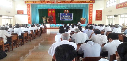 Đại biểu tham dự mít tinh