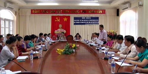 Gò Công Đông sơ kết công tác BHYT 10 tháng đầu năm 2016