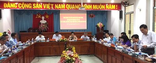 Quang cảnh buổi làm việc