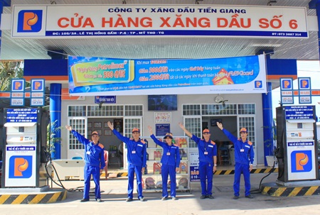 Ngày Vàng Petrolimex đầu tiên của năm 2017 với khách hàng và người tiêu dùng Tiền Giang (Ảnh minh họa, nguồn: Petrolimex Tiền Giang)