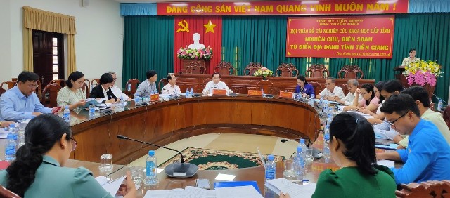 Quang cảnh buổi hội thảo.