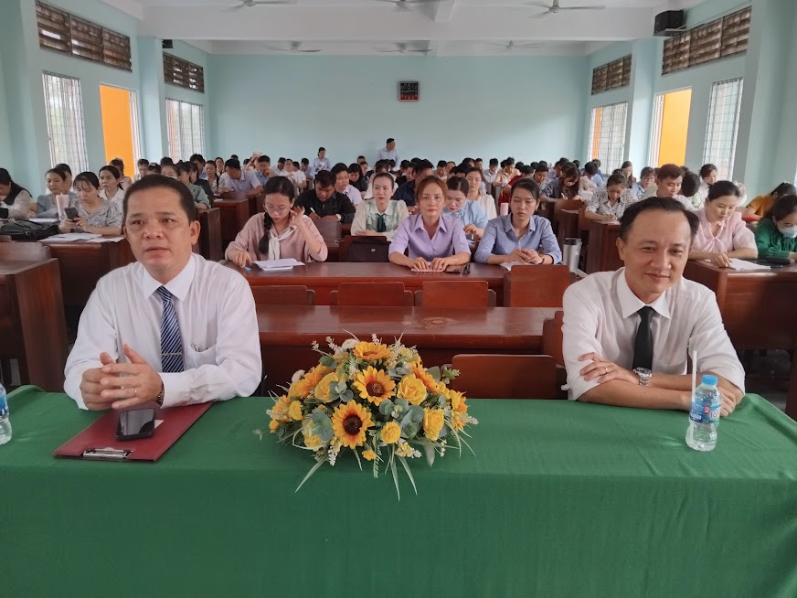 Quang cảnh lớp học.