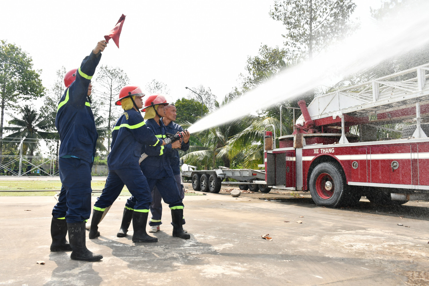 Lực lượng Cảnh sát PCCC và CNCH Công an tỉnh luyện tập