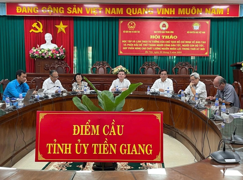 Quang cảnh điểm cầu tại Tiền Giang