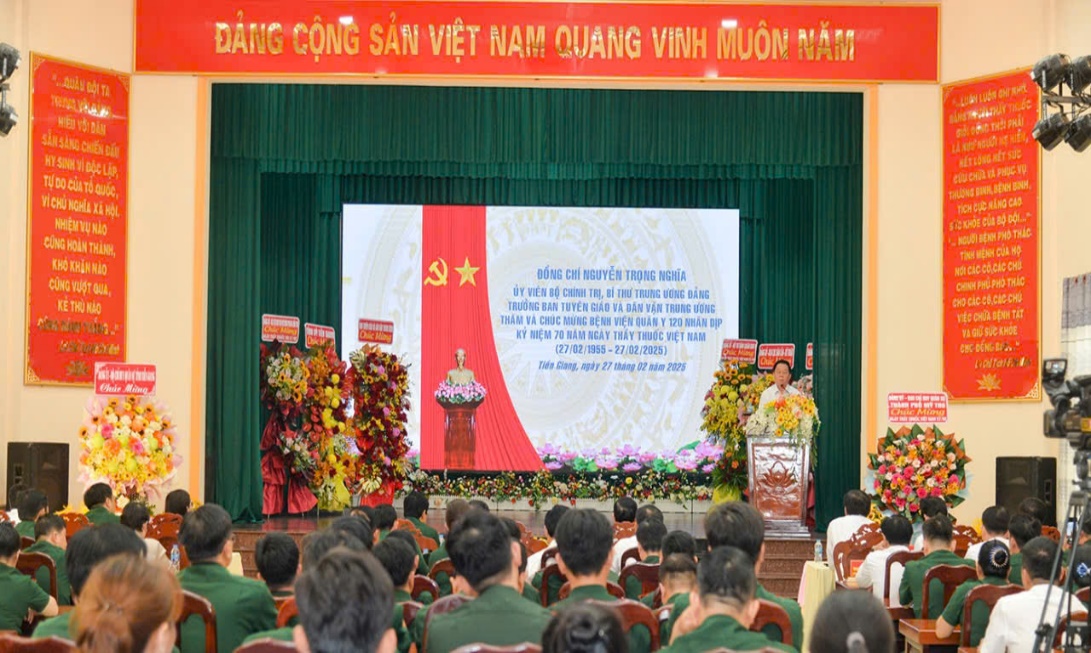 Quang cảnh chuyến thăm